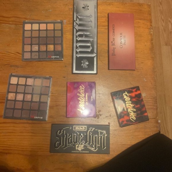High end makeup palettes